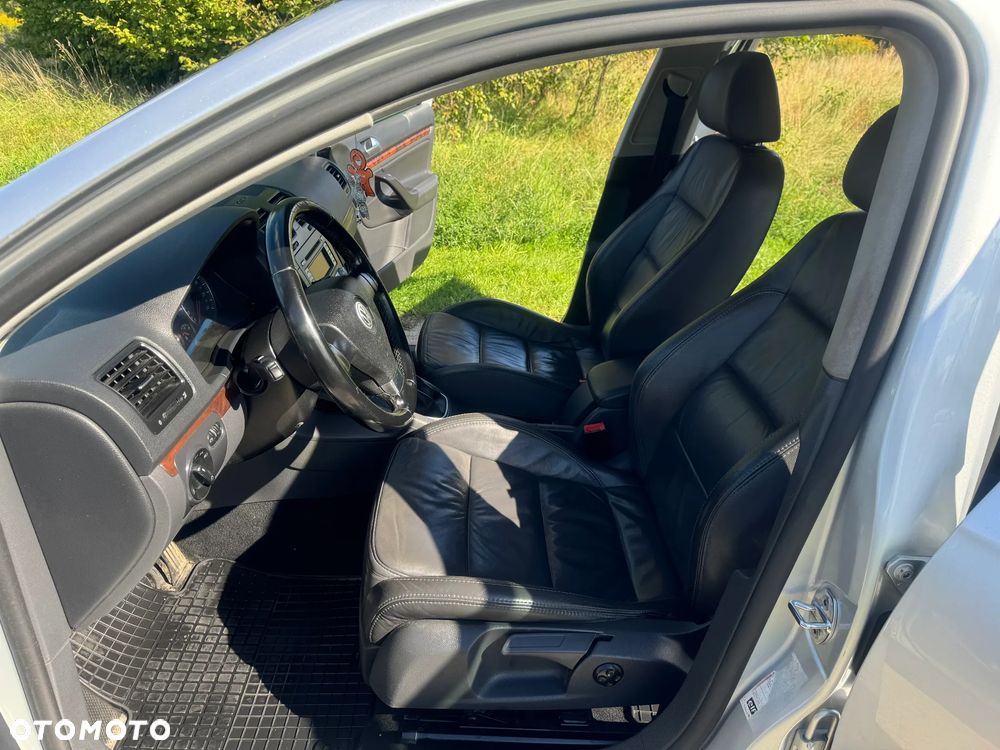 Volkswagen Jetta 1.9 TDI Trendline - 13