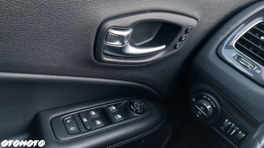 Jeep Compass - 15