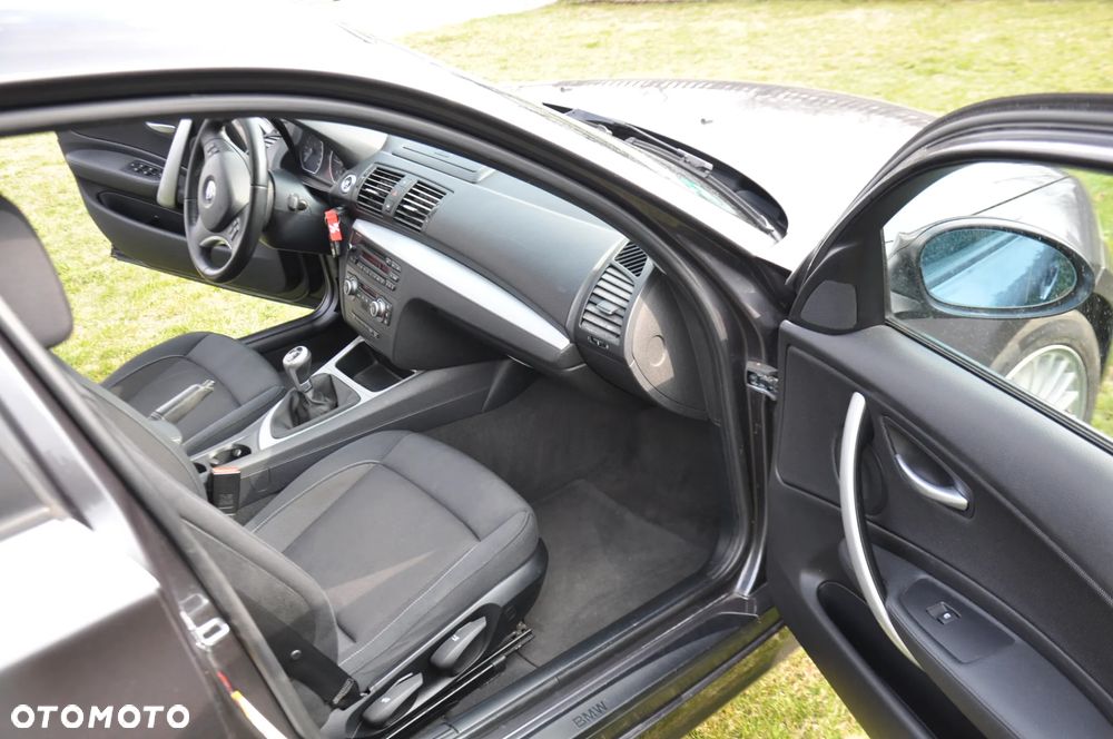 BMW Seria 1 118d - 9