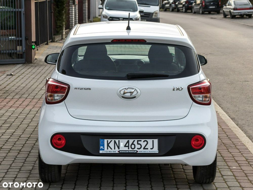 Hyundai i10 1.0 - 8