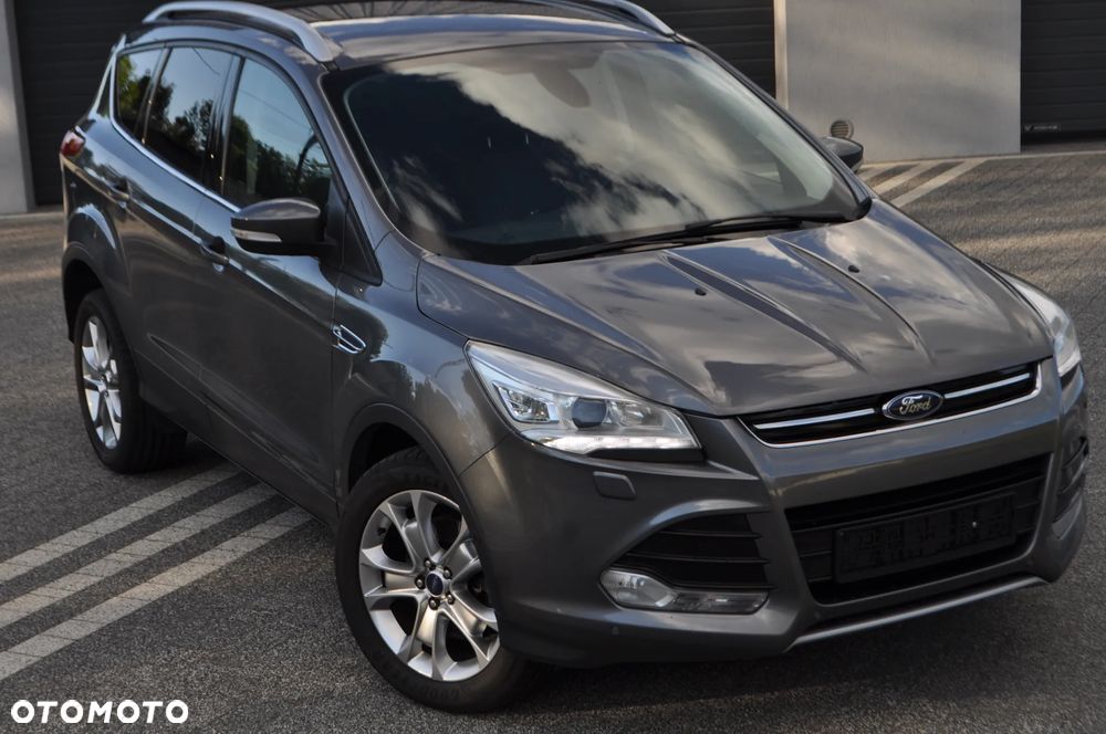 Ford Kuga 2.0 TDCi 2x4 Titanium - 3