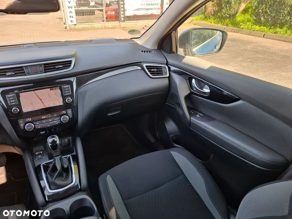 Nissan Qashqai - 16