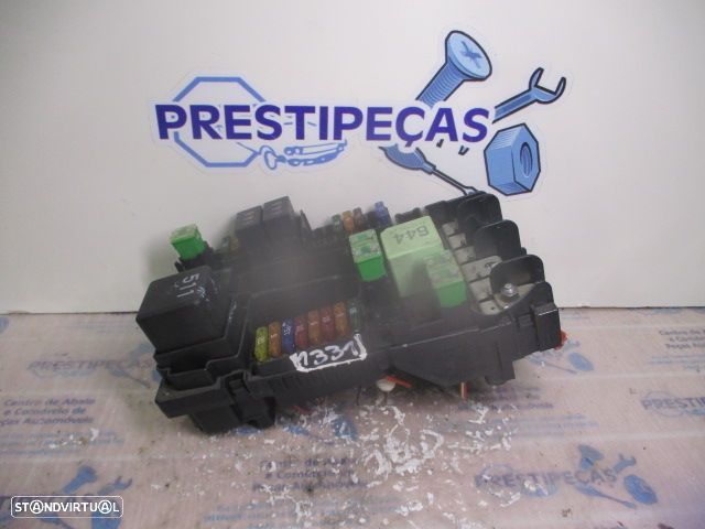Caixa Fusiveis 5Q0937125A VW GOLF 7 2013 2.0TDI 184CV 5P PRETO ORIGINAL - 1