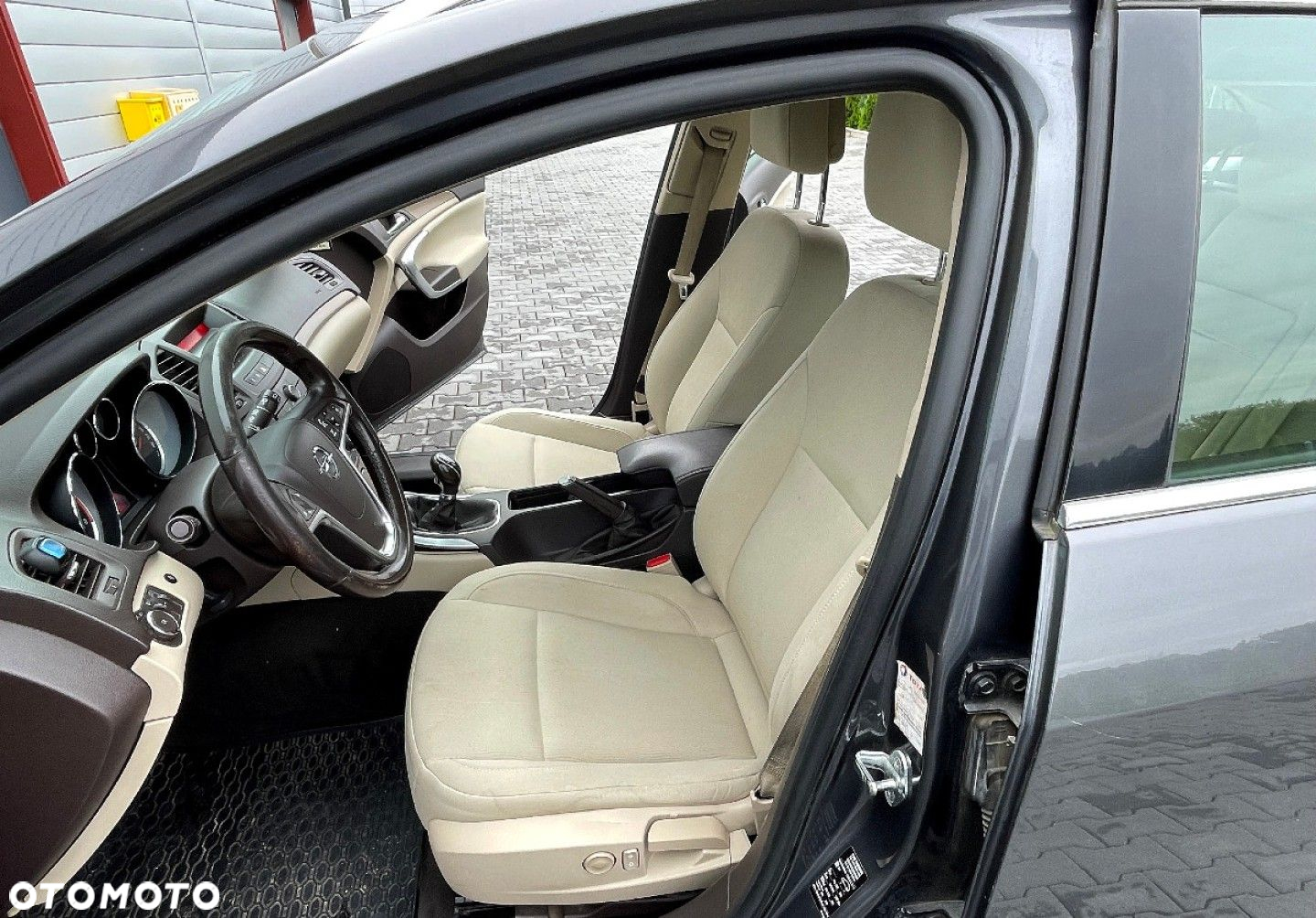 Opel Insignia - 14
