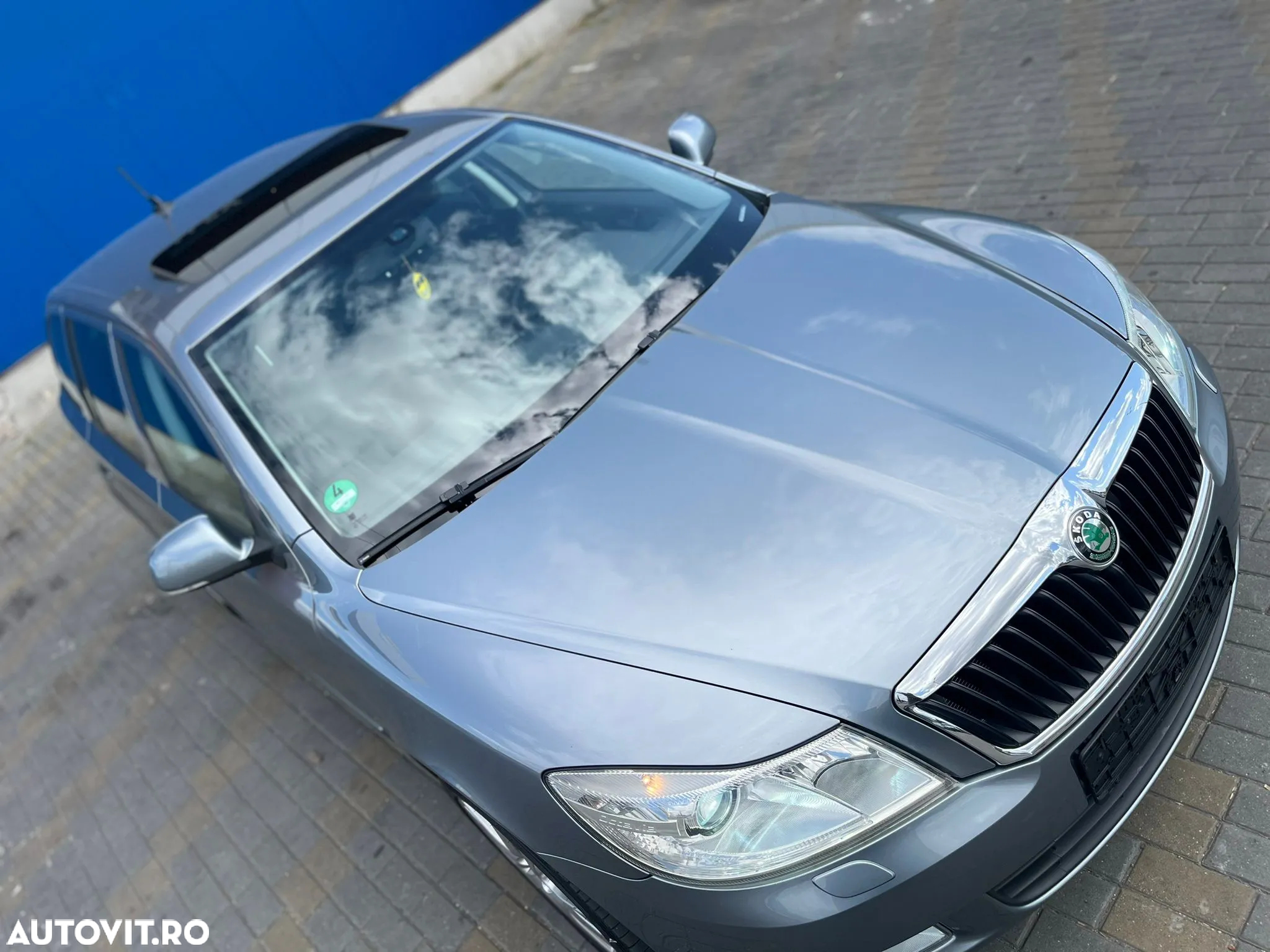 Skoda Octavia 2.0 TDI DPF DSG Elegance - 2