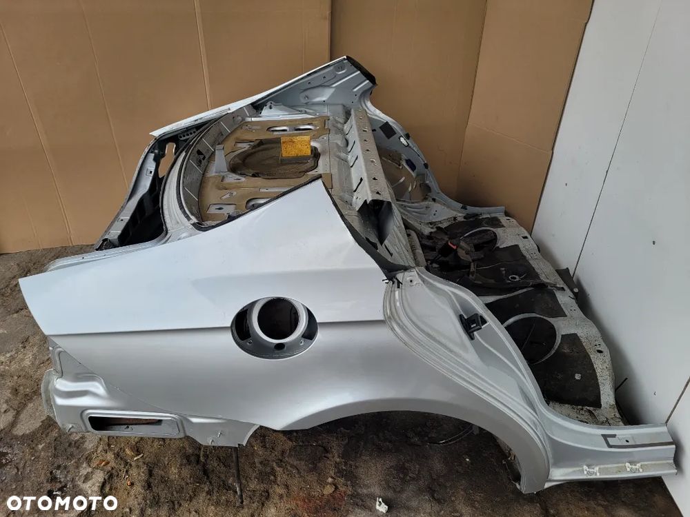 MERCEDES W219 CLS BŁOTNIK TYLNY PRAWY ĆWIARTKA - 3