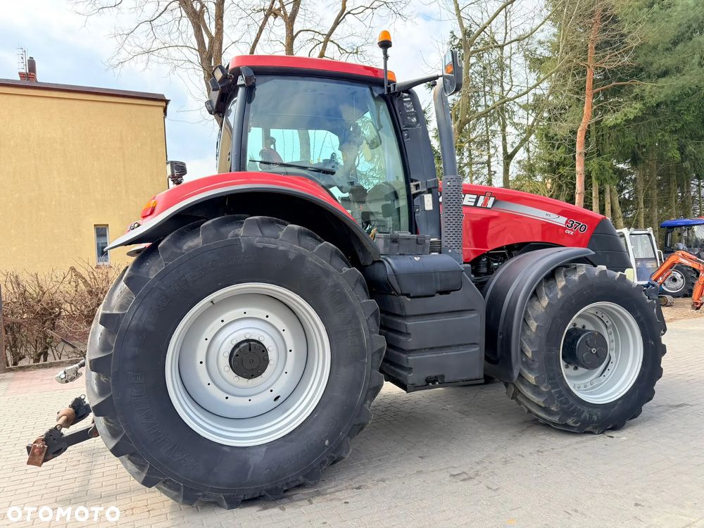 Case IH Magnum 370 CVX - 12