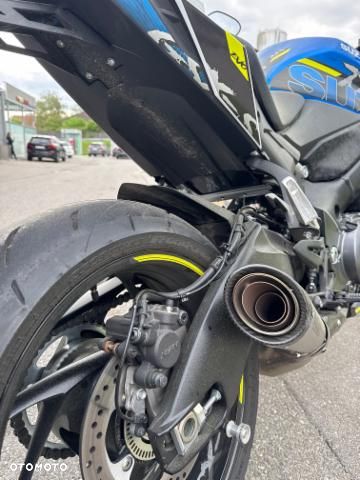 Suzuki GSX 1000 - 9