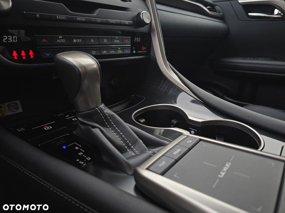 Lexus RX 450h F-Impression - 15