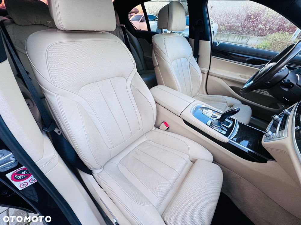 BMW Seria 7 730d - 33