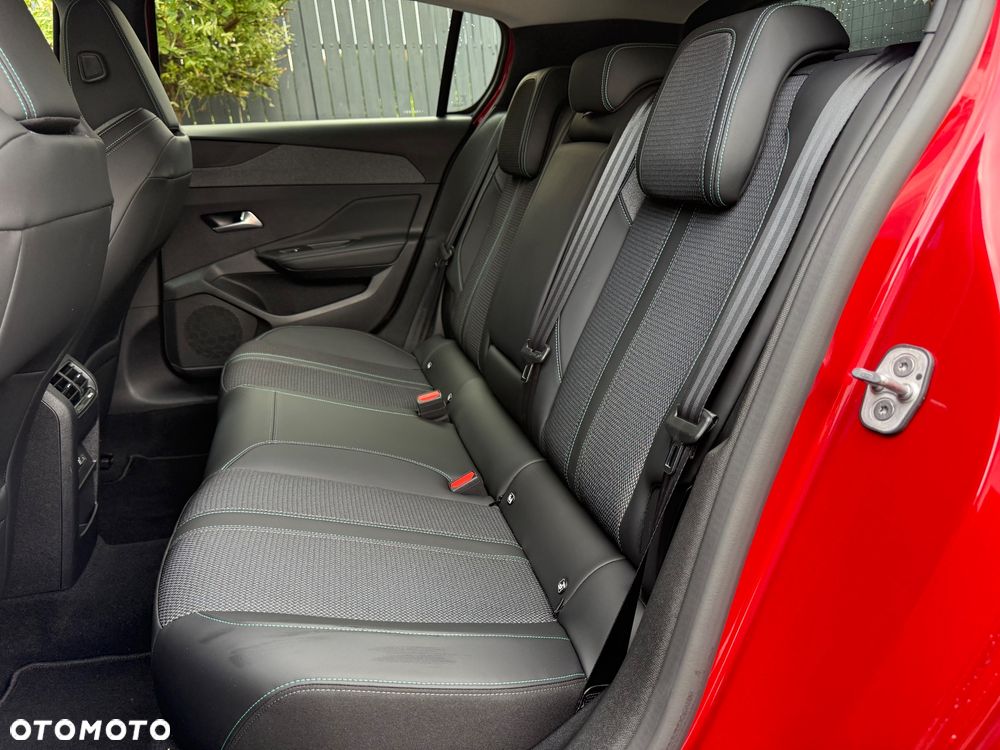 Peugeot 308 Plug-In Hybrid 180 e-EAT8 GT - 26