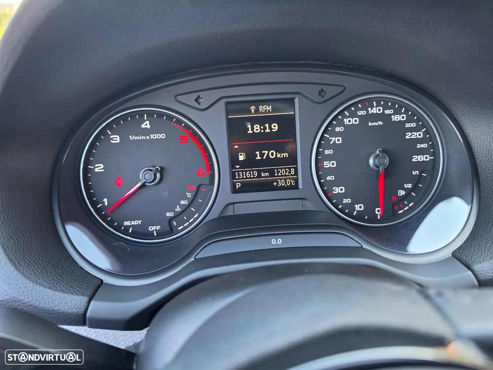 Audi Q2 30 TDI S tronic - 14
