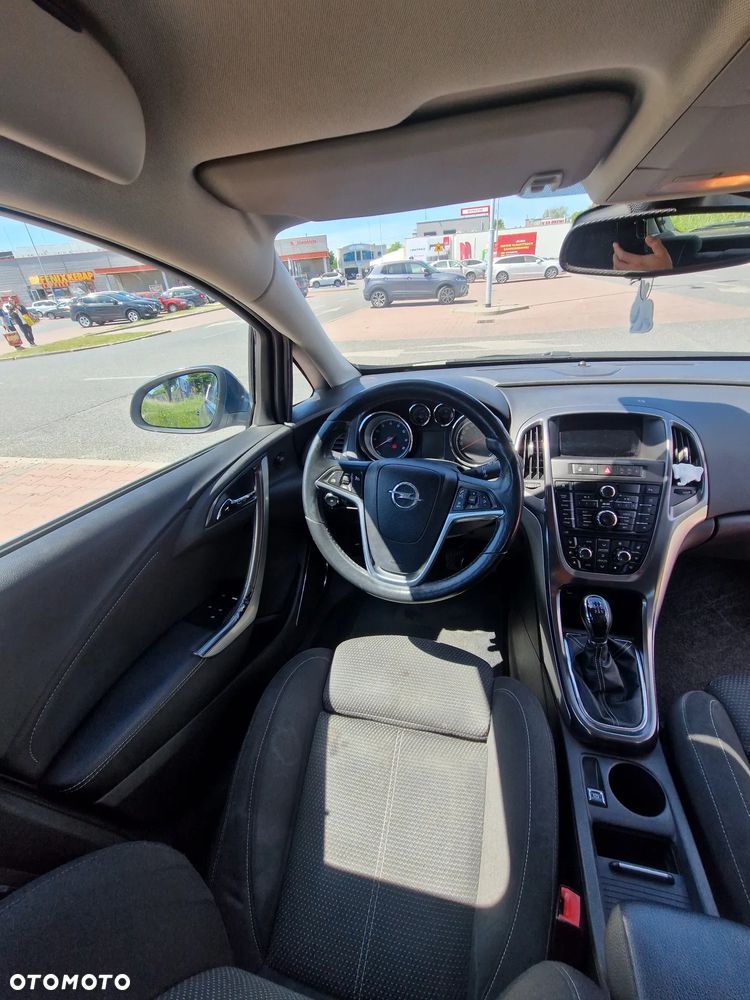 Opel Astra 1.4 T Cosmo - 16