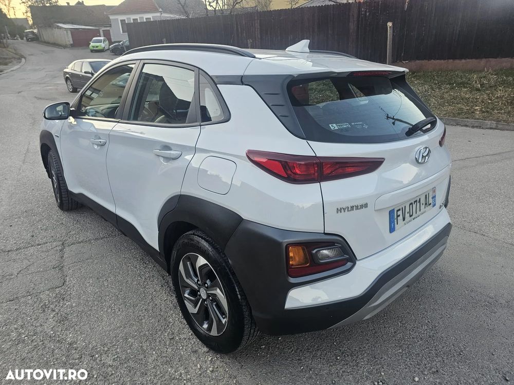 Hyundai KONA - 4