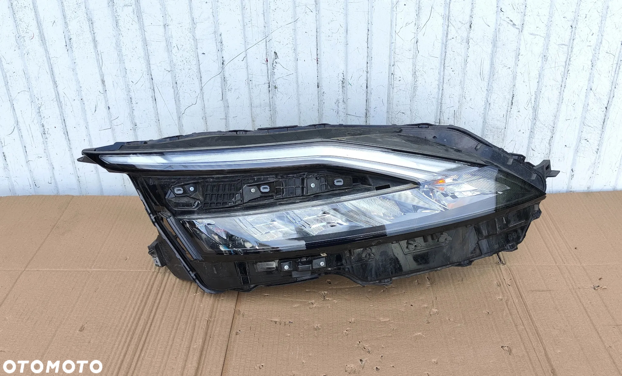 NISSAN QASHQAI J12 FULL LED LAMPA PRAWA PRZÓD - 2