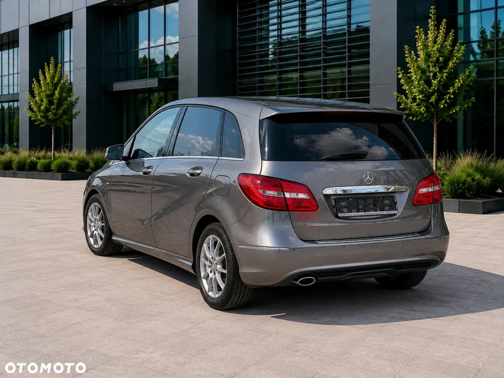 Mercedes-Benz Klasa B 200 BlueEFFICIENCY Edition 1 - 25