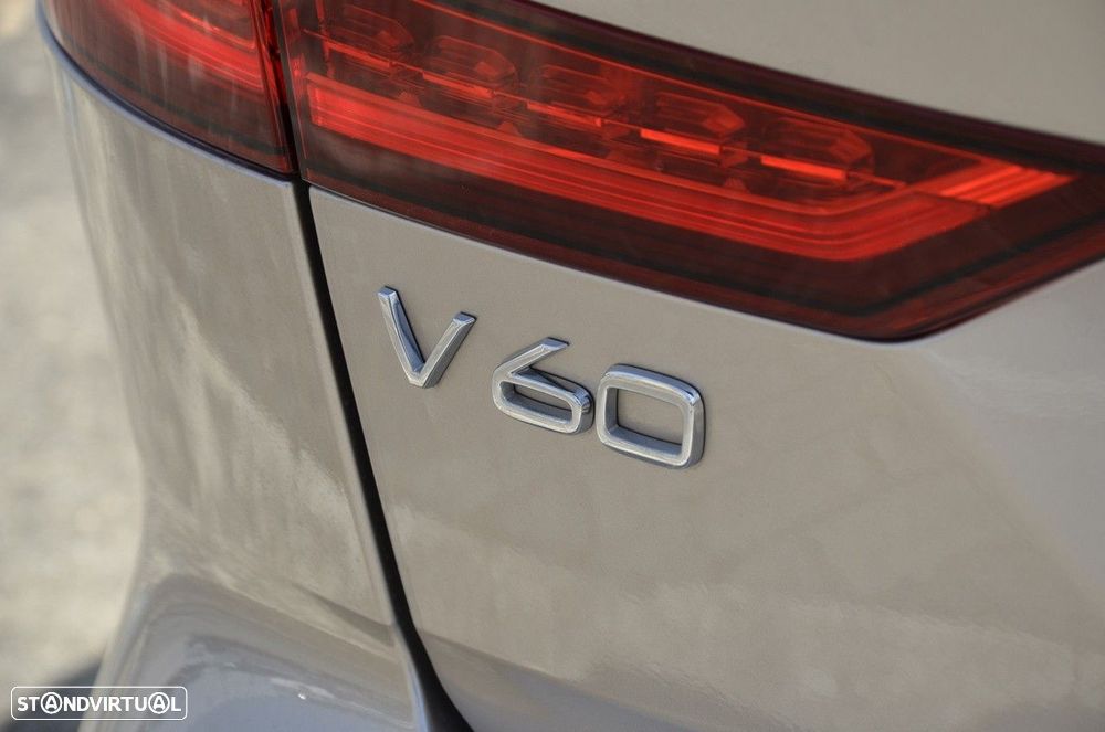 Volvo V60 2.0 T6 AWD TE Plus Dark - 5