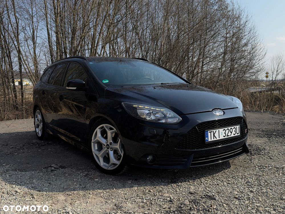 Ford Focus 2.0 EcoBoost ST mit Leder-Sport-Paket - 7