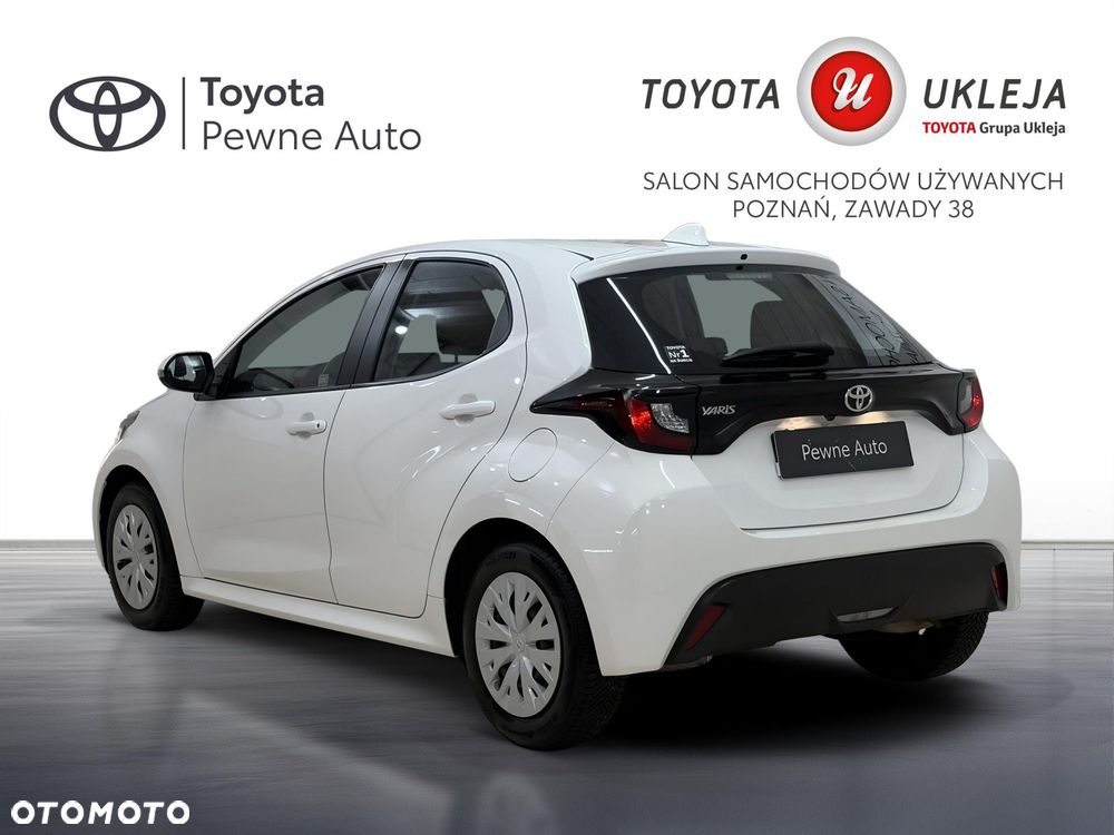 Toyota Yaris - 10