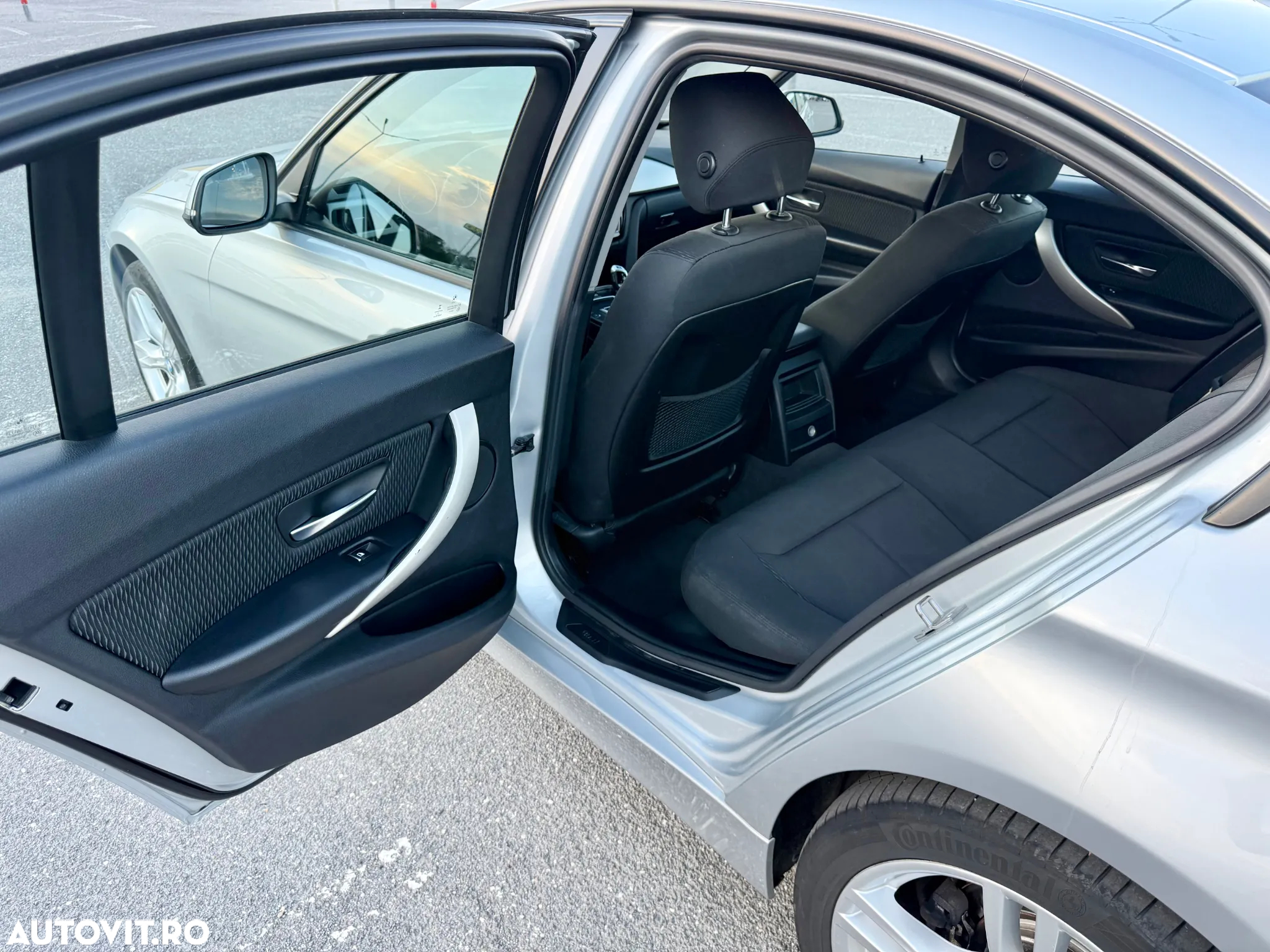 BMW Seria 3 318d Aut. Advantage - 19