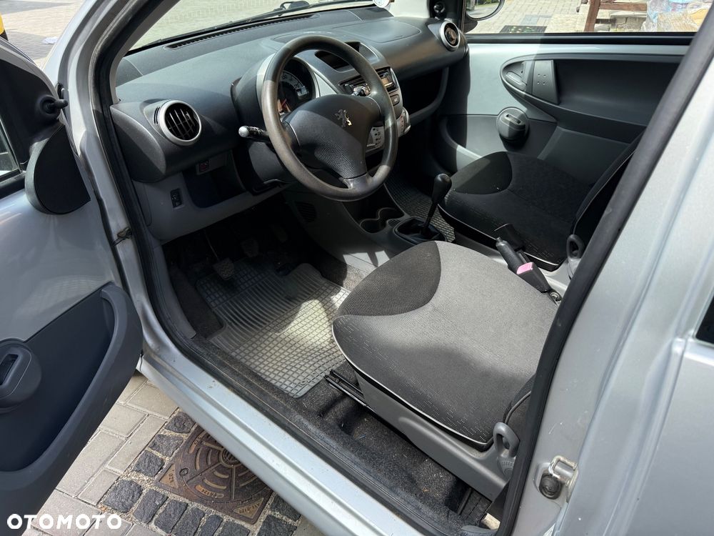 Peugeot 107 1.0 Trendy - 18