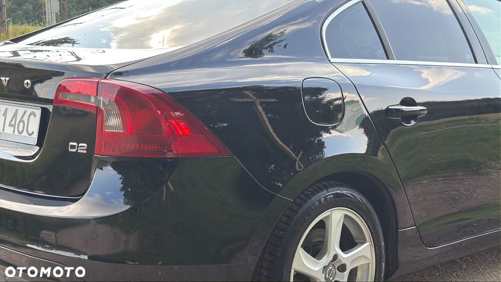 Volvo S60 D2 Drive-E Dynamic Edition (Kinetic) - 4