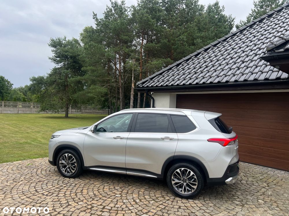 Maxus Euniq 6 - 16