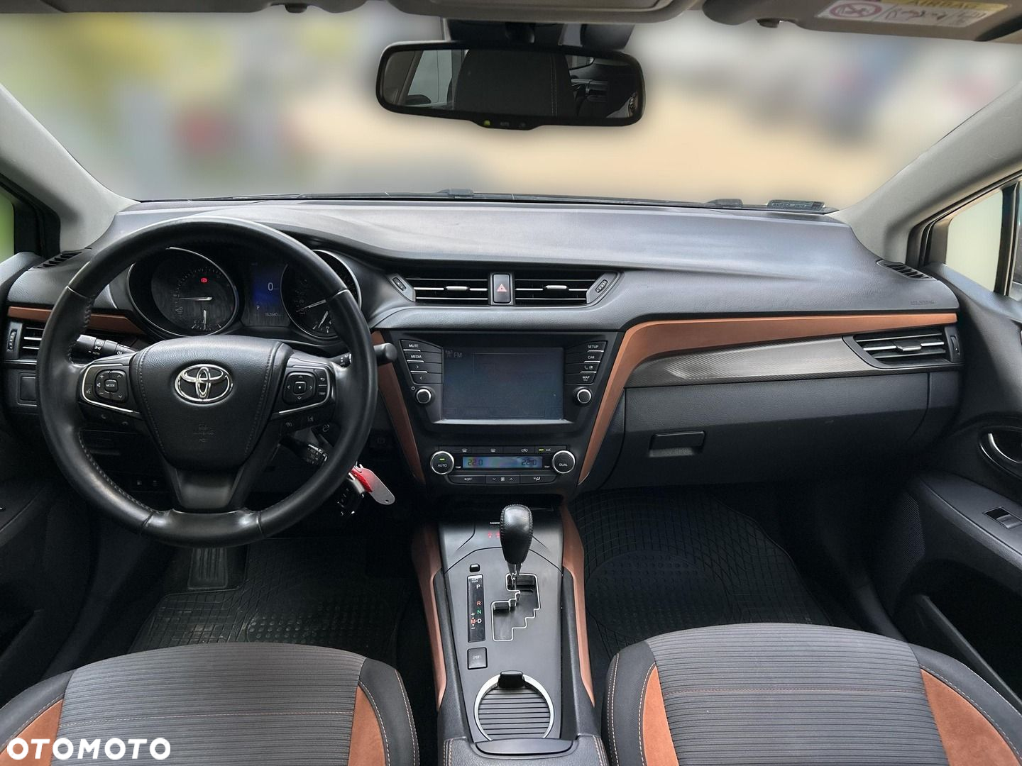 Toyota Avensis - 11