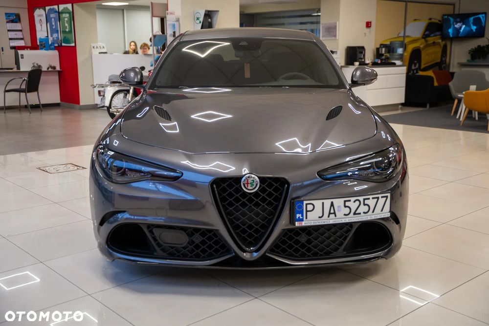 Alfa Romeo Giulia 2.9 Bi Turbo V6 Quadrifoglio - 5