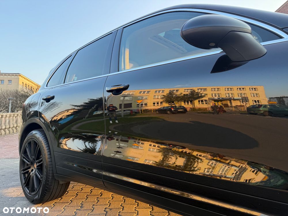 Porsche Cayenne - 24