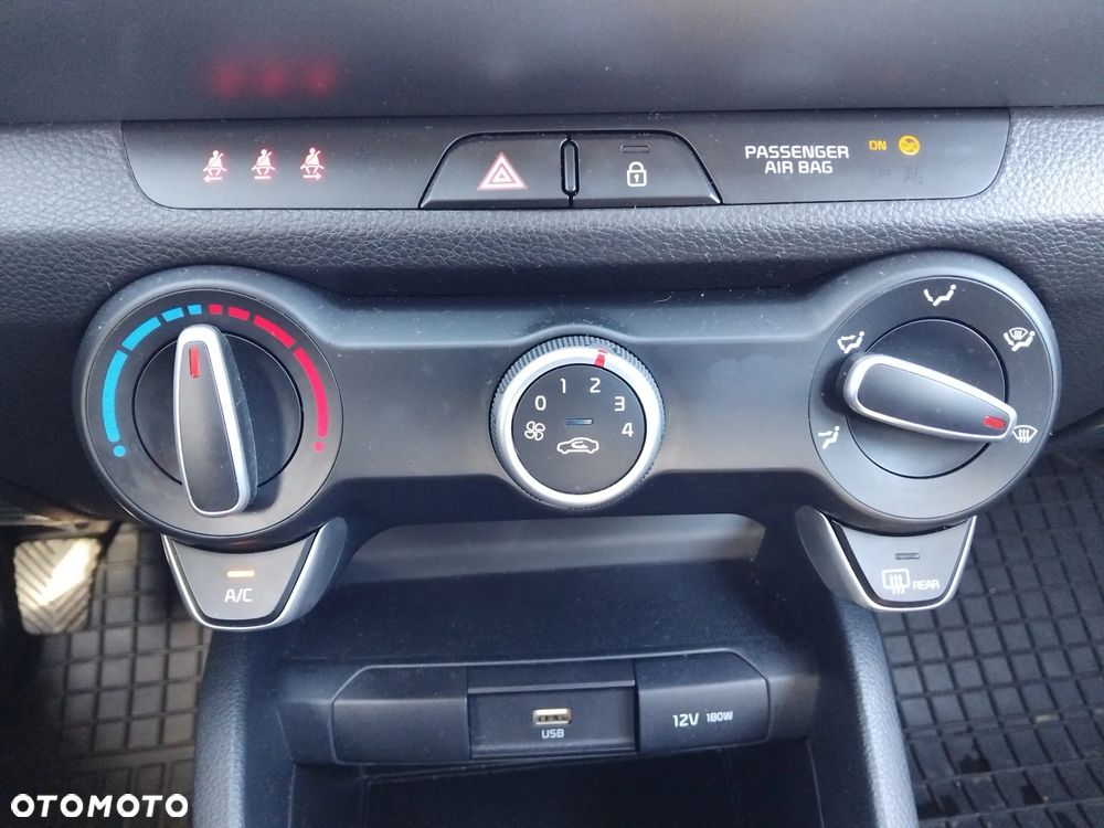 Kia Stonic 1.2 M - 16