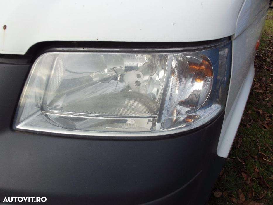 Far VW T5 faruri vw t5 stanga dreapta Volan Stanga Dezmembrez vw T5 - 1
