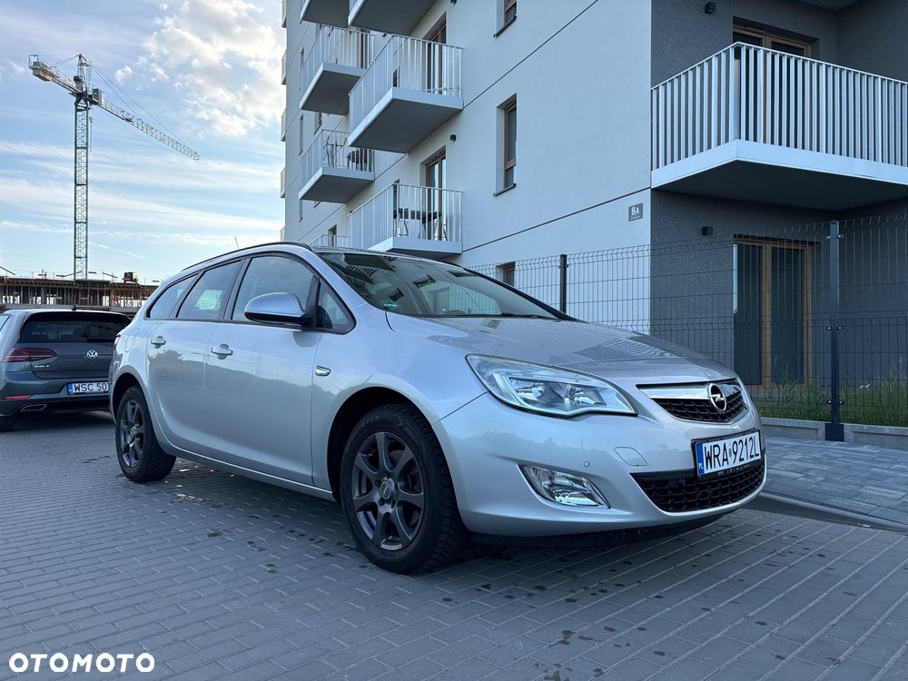 Opel Astra 1.7 CDTI Cosmo - 2