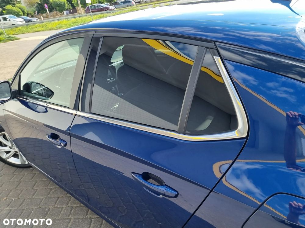 Opel Corsa 1.5 D Elegance S&S - 27