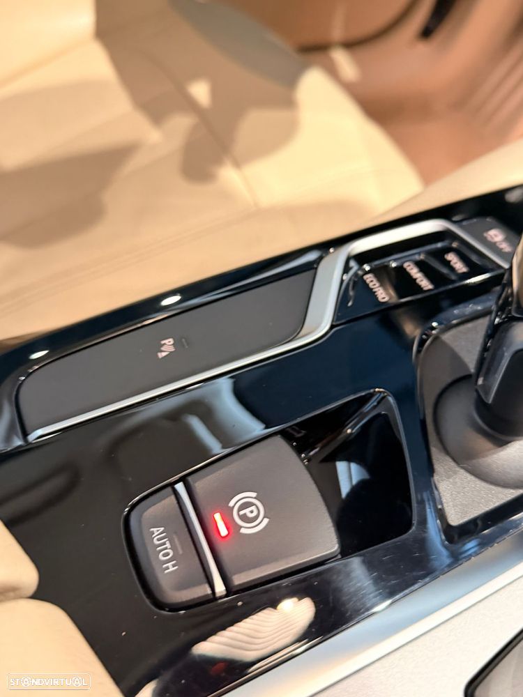 BMW 520 d Line Luxury Auto - 27