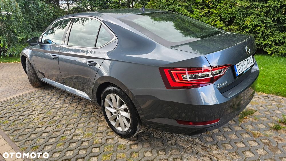 Skoda Superb 1.8 TSI Ambition DSG - 7