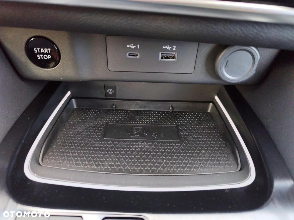 Nissan X-Trail 1.5 VC-T e-POWER Tekna e-4ORCE 7os - 28