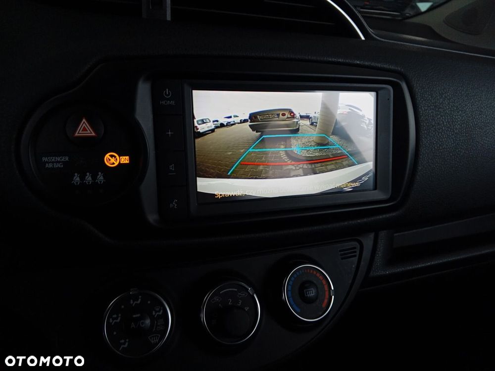 Toyota Yaris - 17