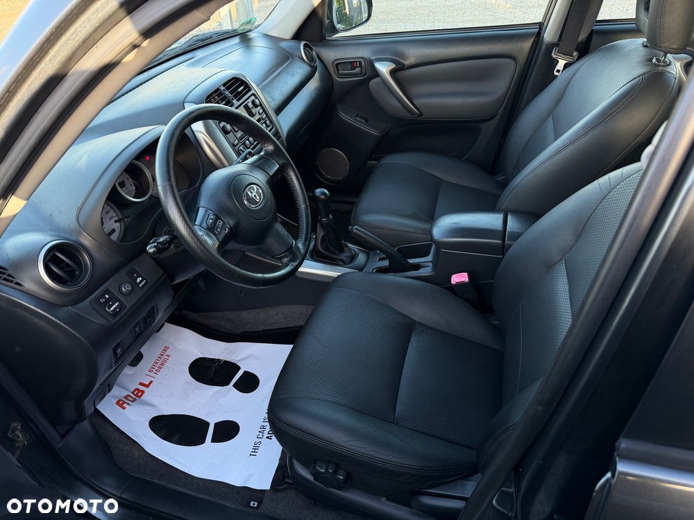 Toyota RAV4 D-4D 4x4 Sol - 6