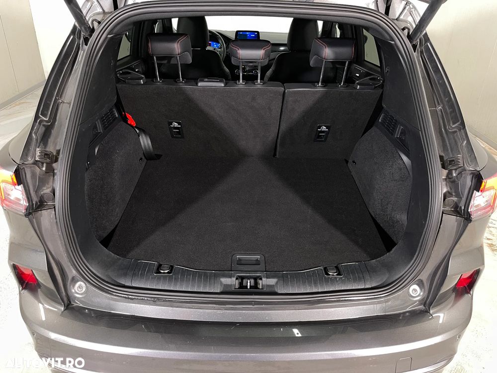 Ford Kuga 2.5 Duratec FHEV 4x4 ST-LINE X - 12