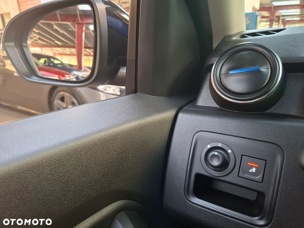 Dacia Duster 1.0 TCe SL Celebration - 40