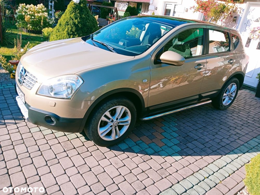 Nissan Qashqai - 1