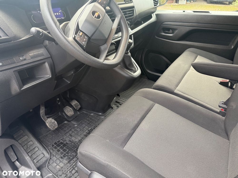 Opel VIVARO - 21