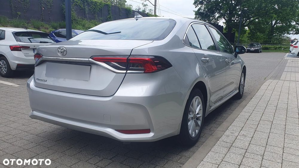 Toyota Corolla - 11