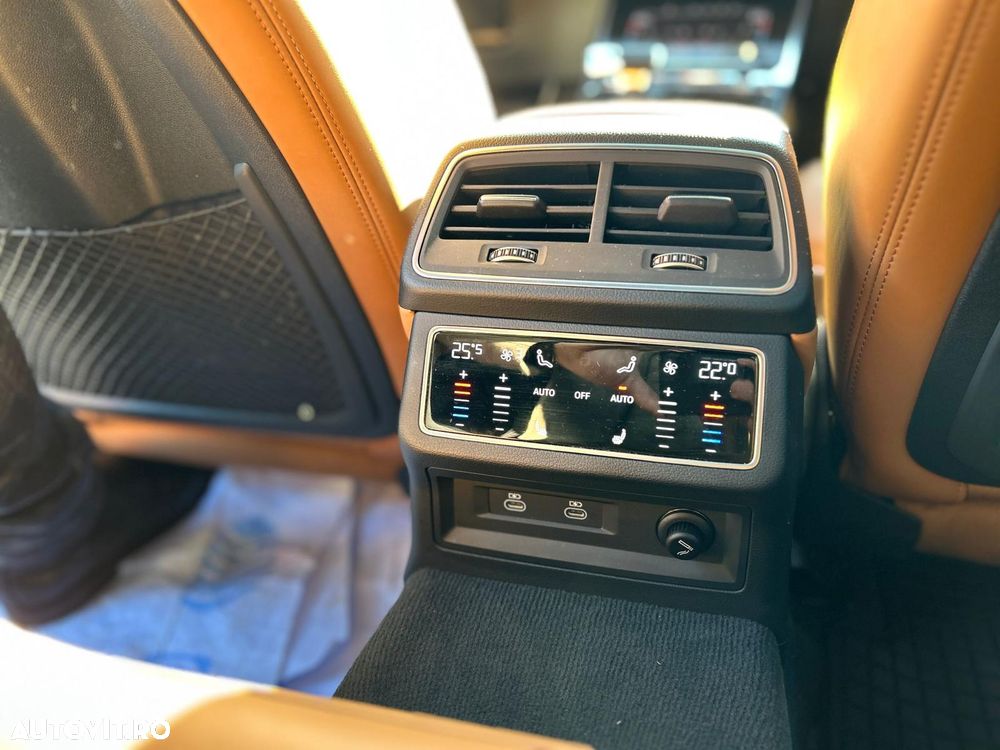 Audi RS6 4.0 TFSI quattro Tiptronic - 11