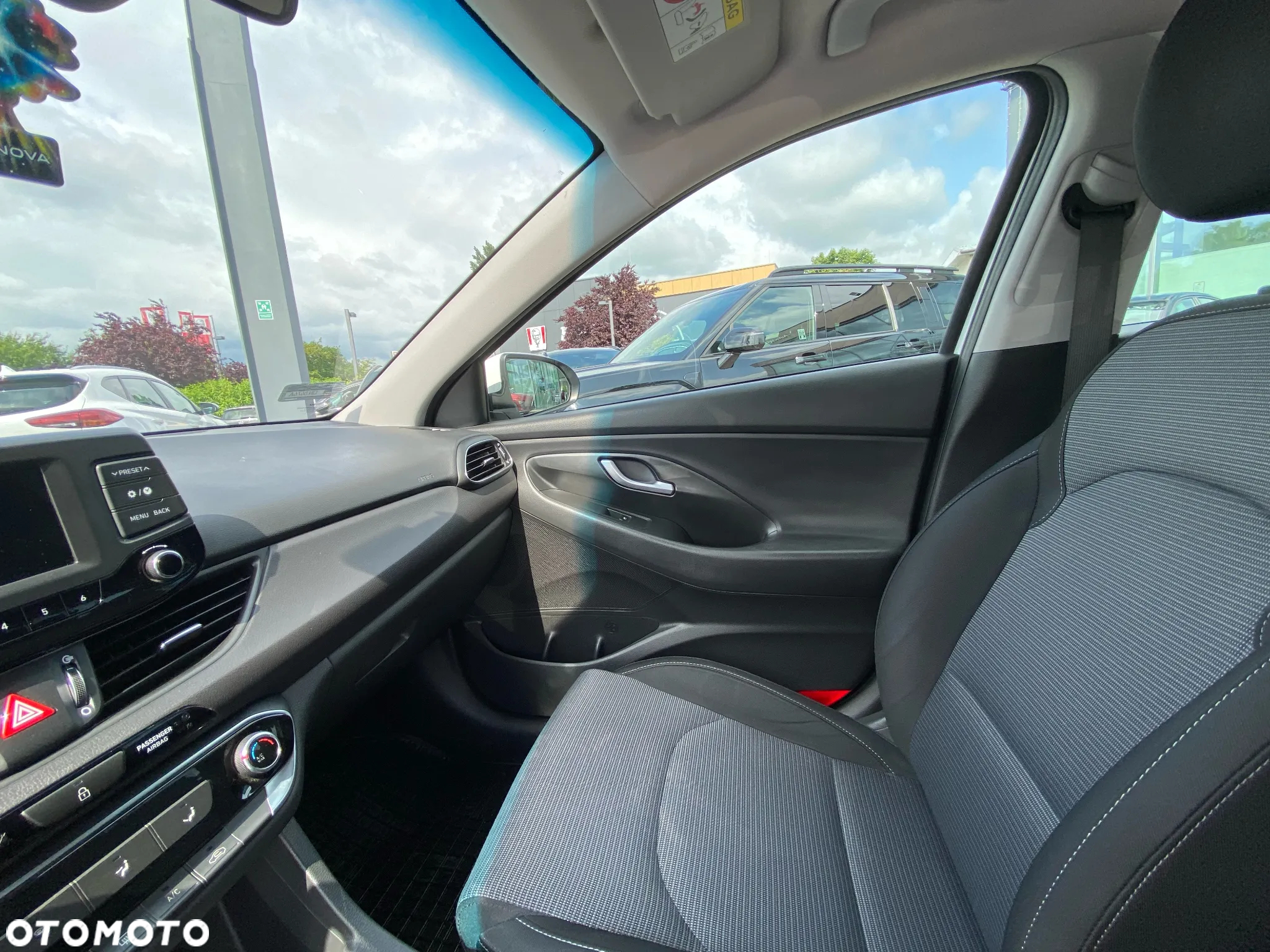 Hyundai i30 1.4 Classic + - 8