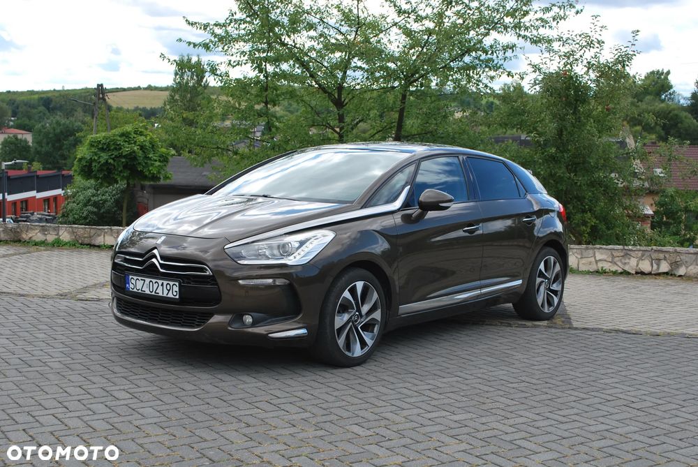 Citroën DS5 HDi 165 SoChic - 3