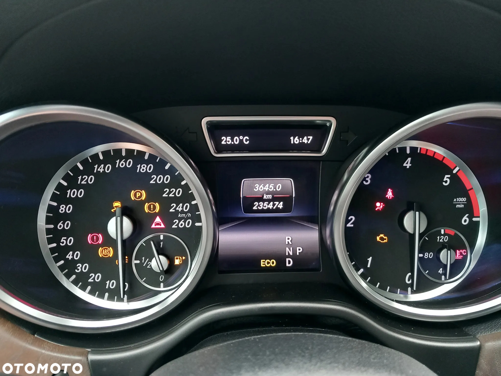 Mercedes-Benz ML - 12