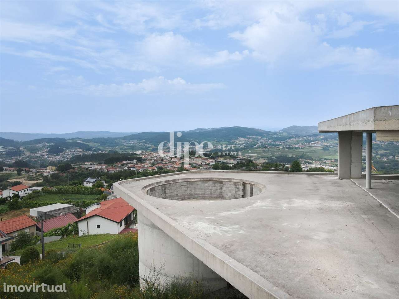 Deslumbrante moradia em construção com piscina e vistas desafogadas em - Grande imagem: 3/29