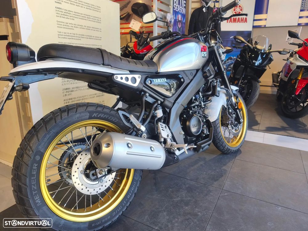 Yamaha XSR 125 Legacy - 4